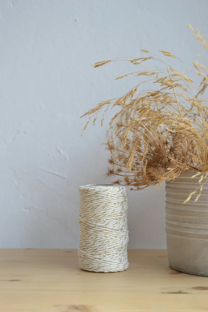 Golden ecru fibre